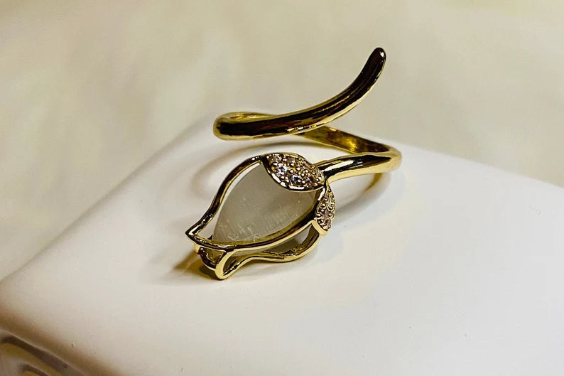 Anillo Tulipan blanco +Caja REGALO