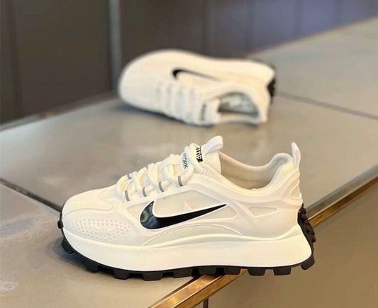 NIKE BAILLELI